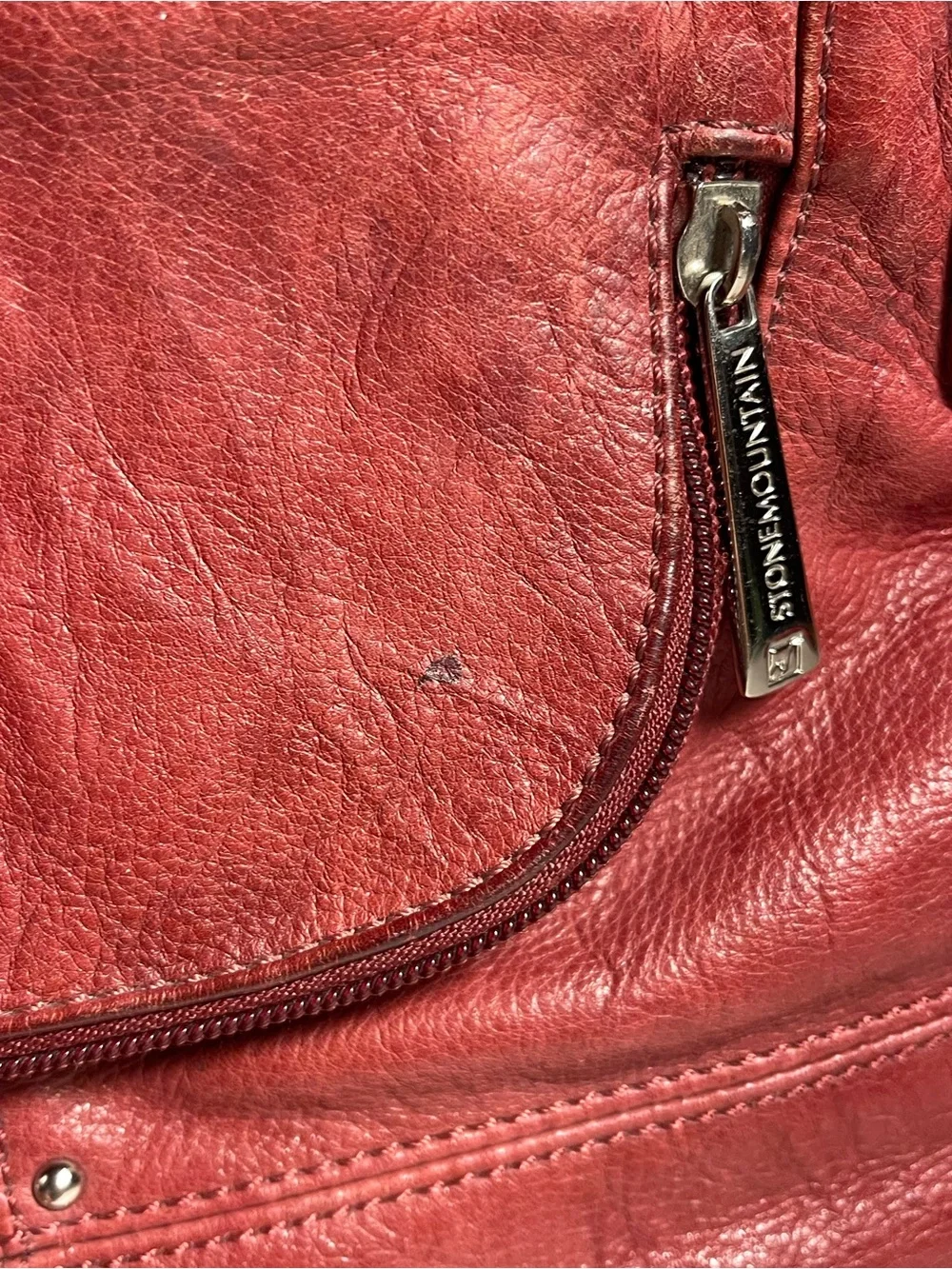 Stone Mountain Red Pebble Leather Shoulder Bag Tote 3-Zip